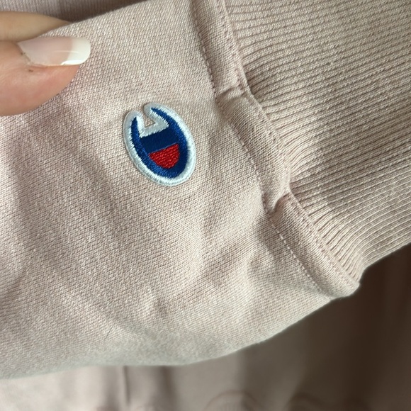 NWT women's Champion Powerblend Crew Sweatshirt pink, SMALL - Picture 7 of 7